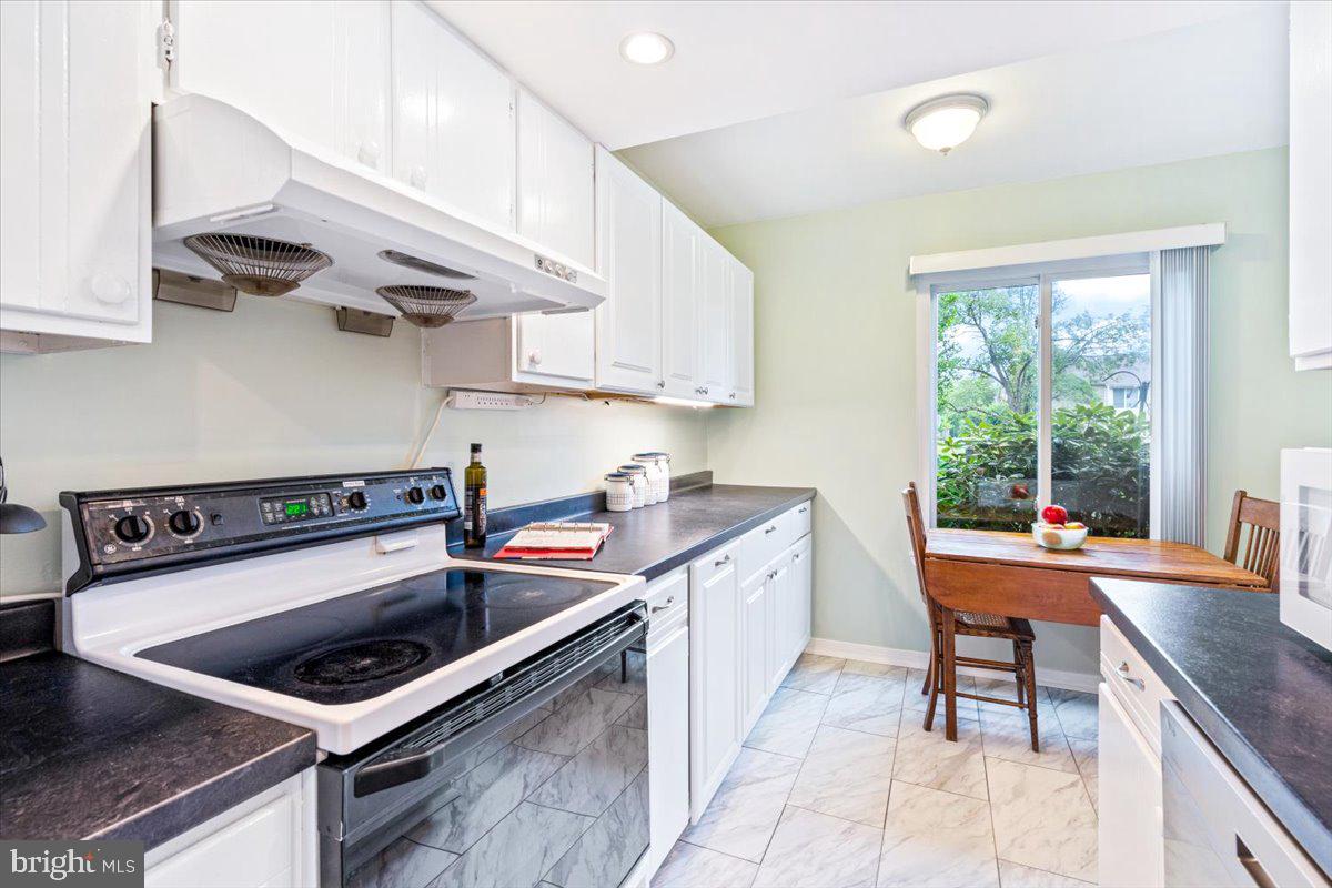 MARYLAND PLACE - Residential