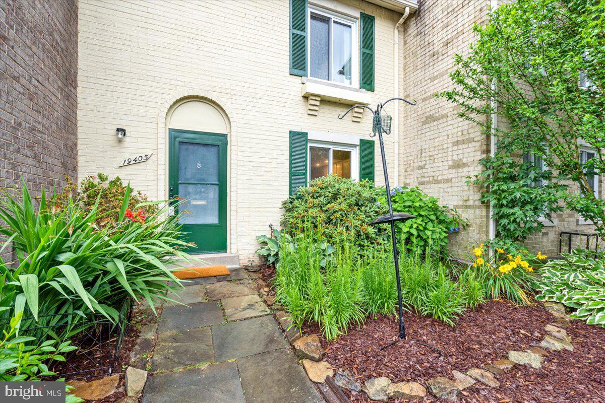 MARYLAND PLACE - Residential