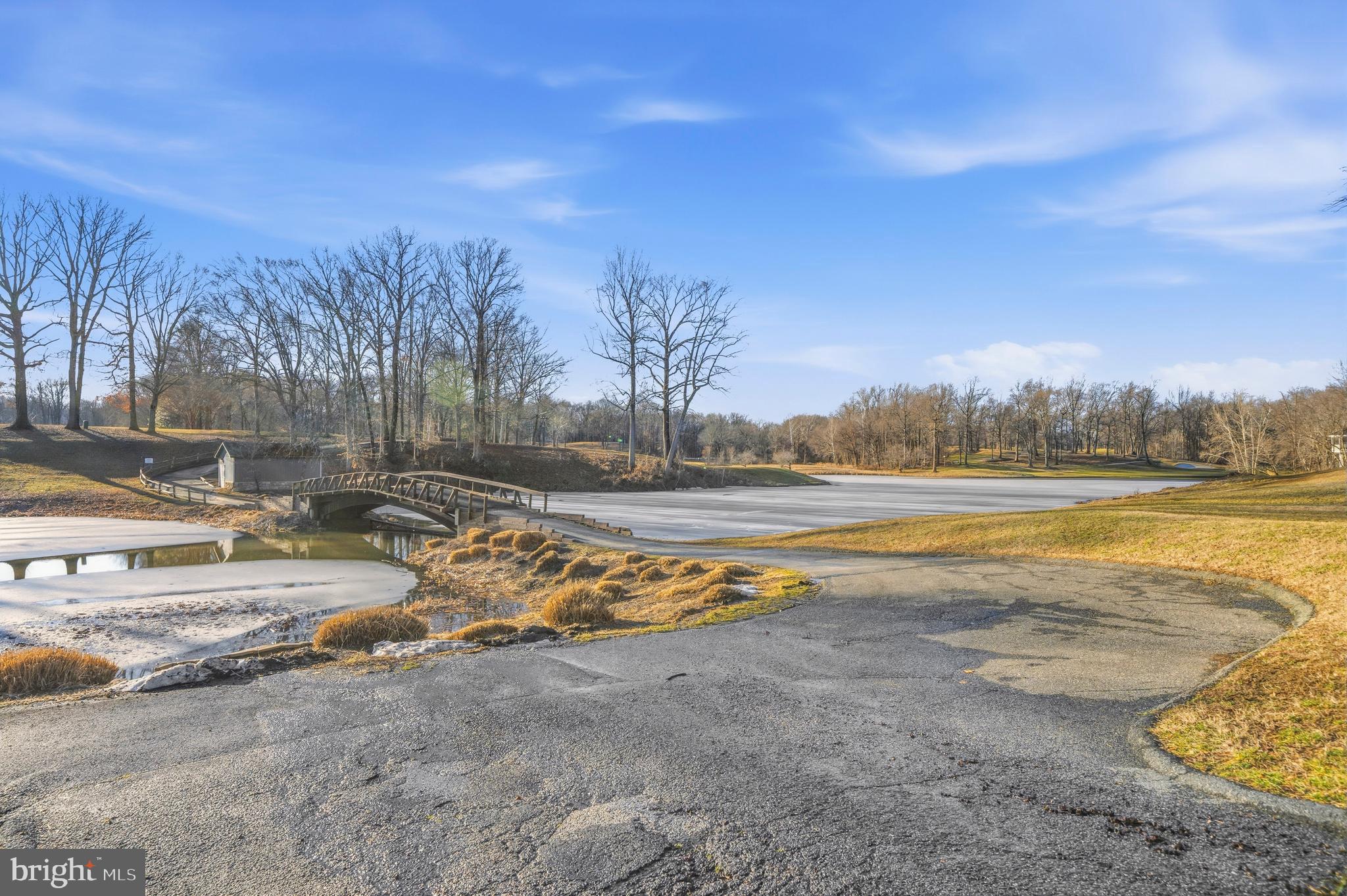 WOODMORE - Residential