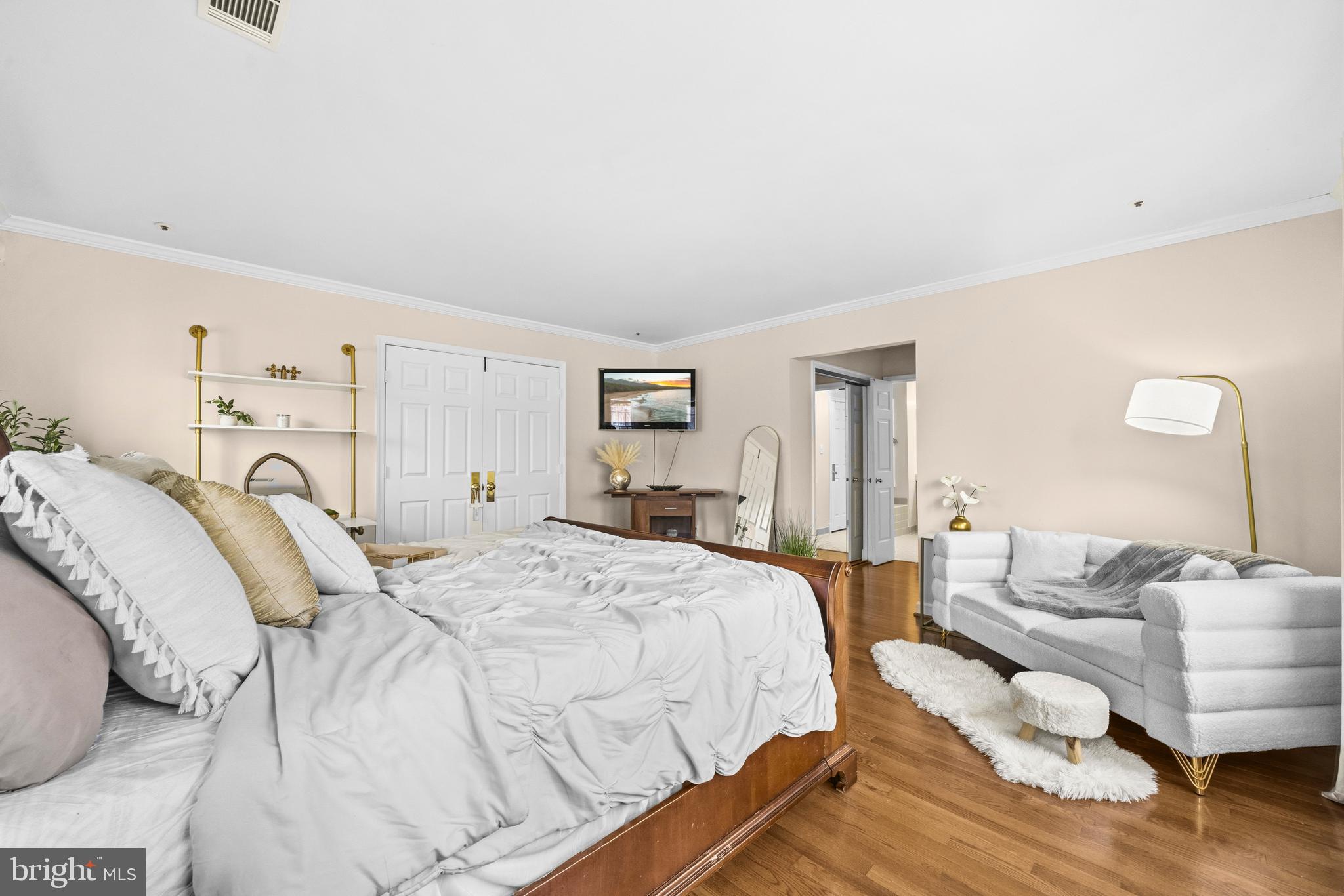 WOODMORE - Residential