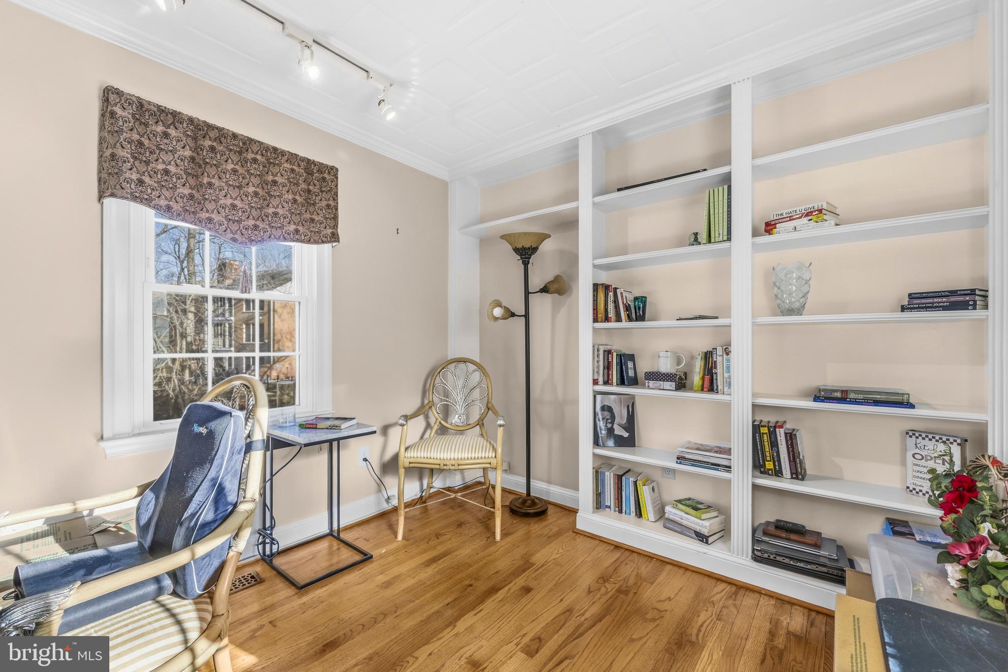 WOODMORE - Residential