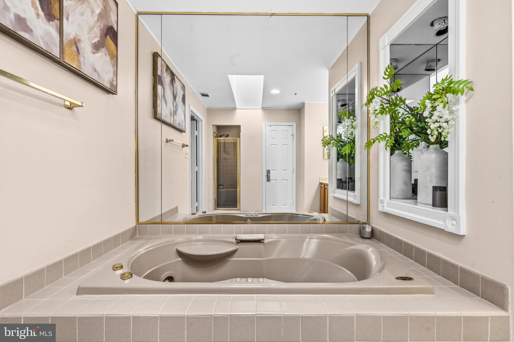 WOODMORE - Residential