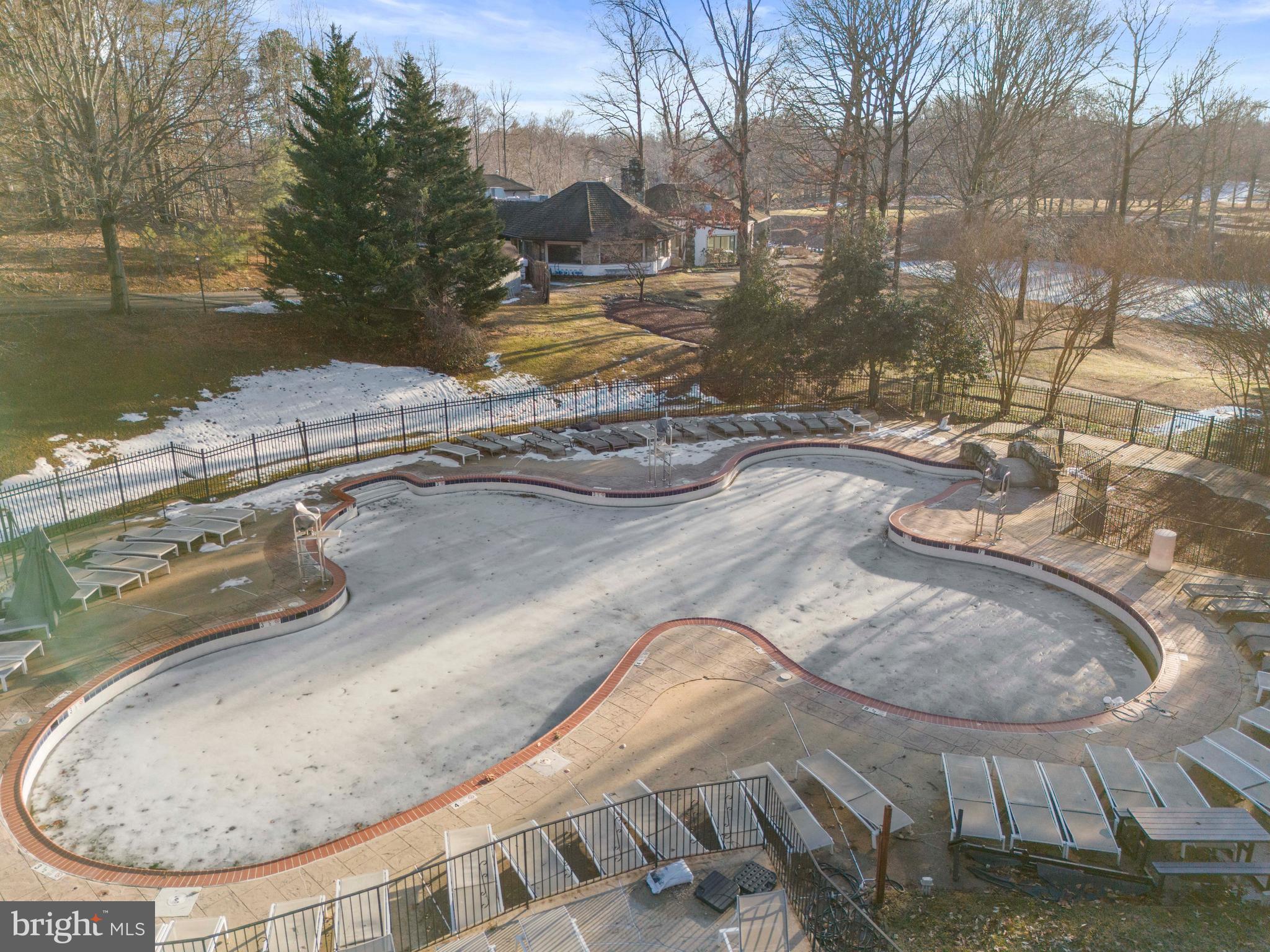 WOODMORE - Residential