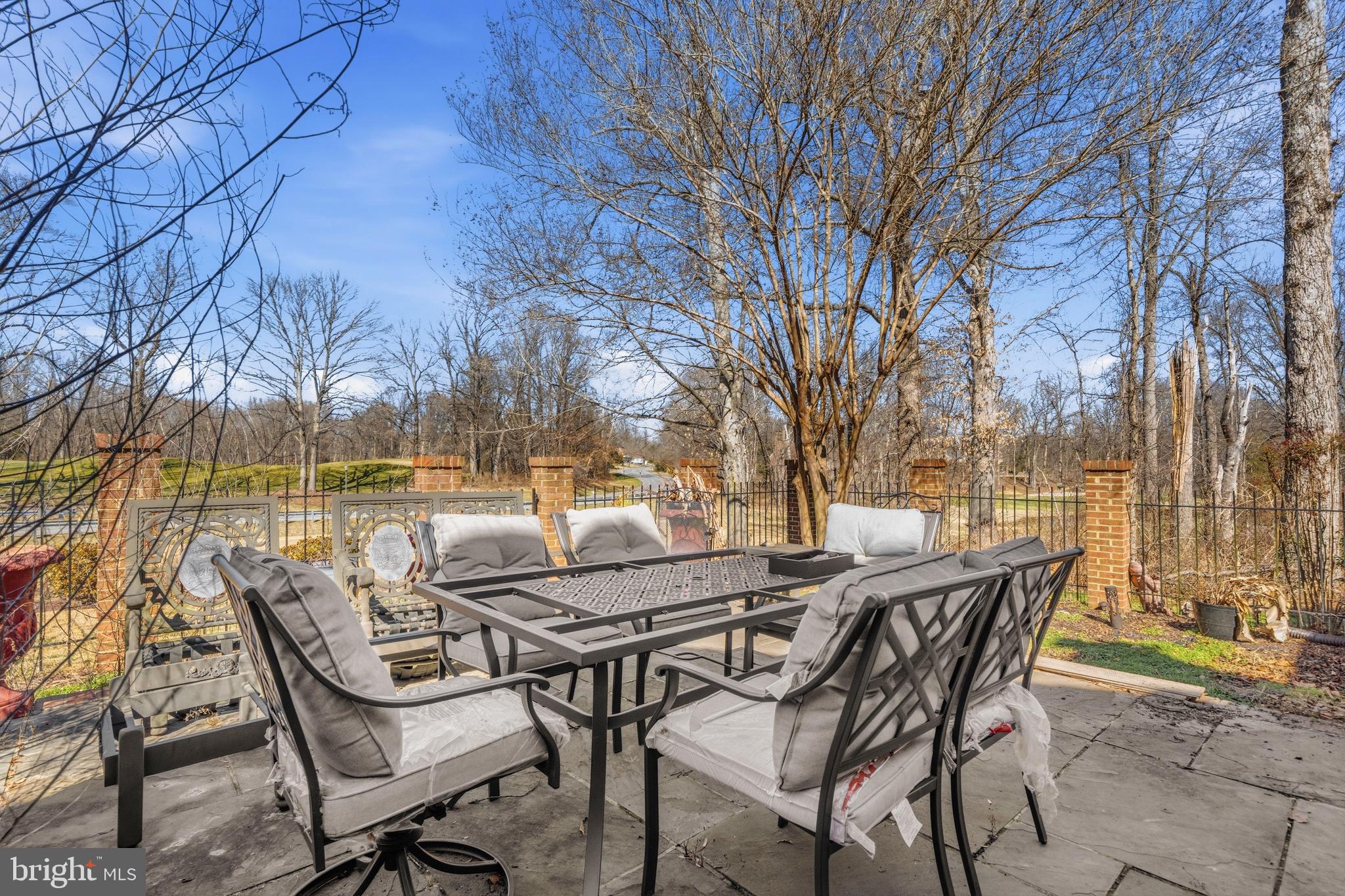 WOODMORE - Residential