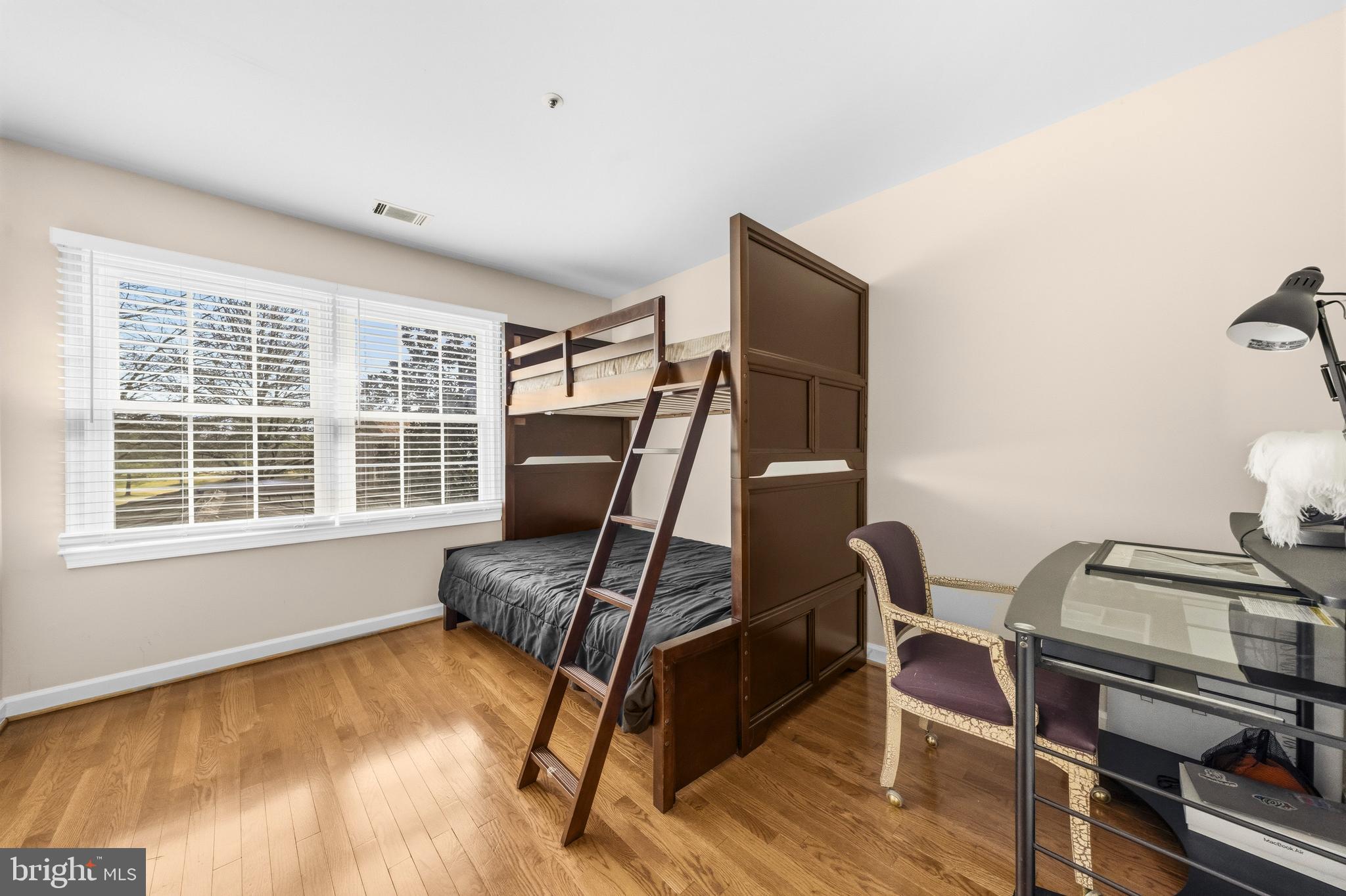 WOODMORE - Residential