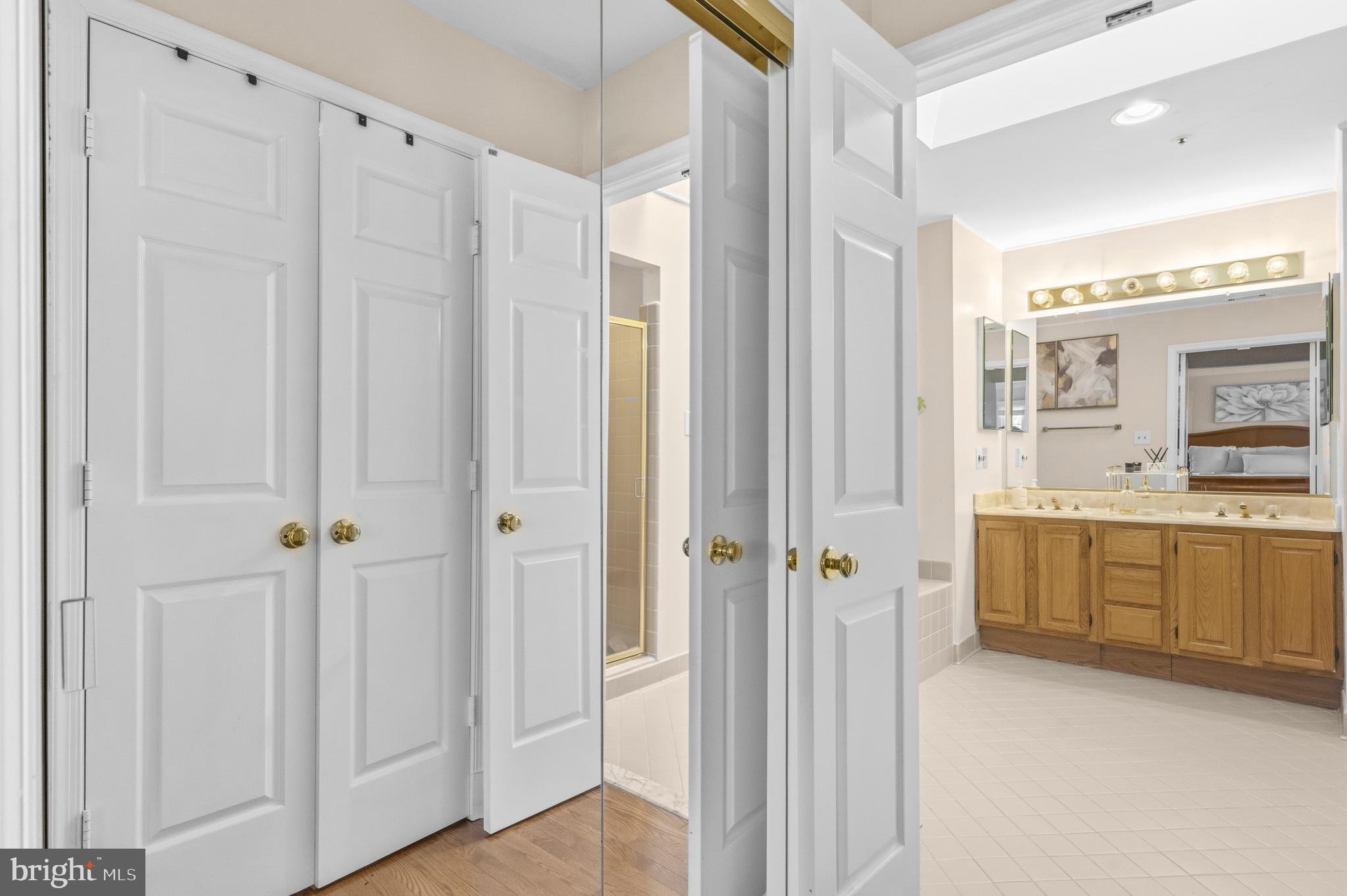 WOODMORE - Residential