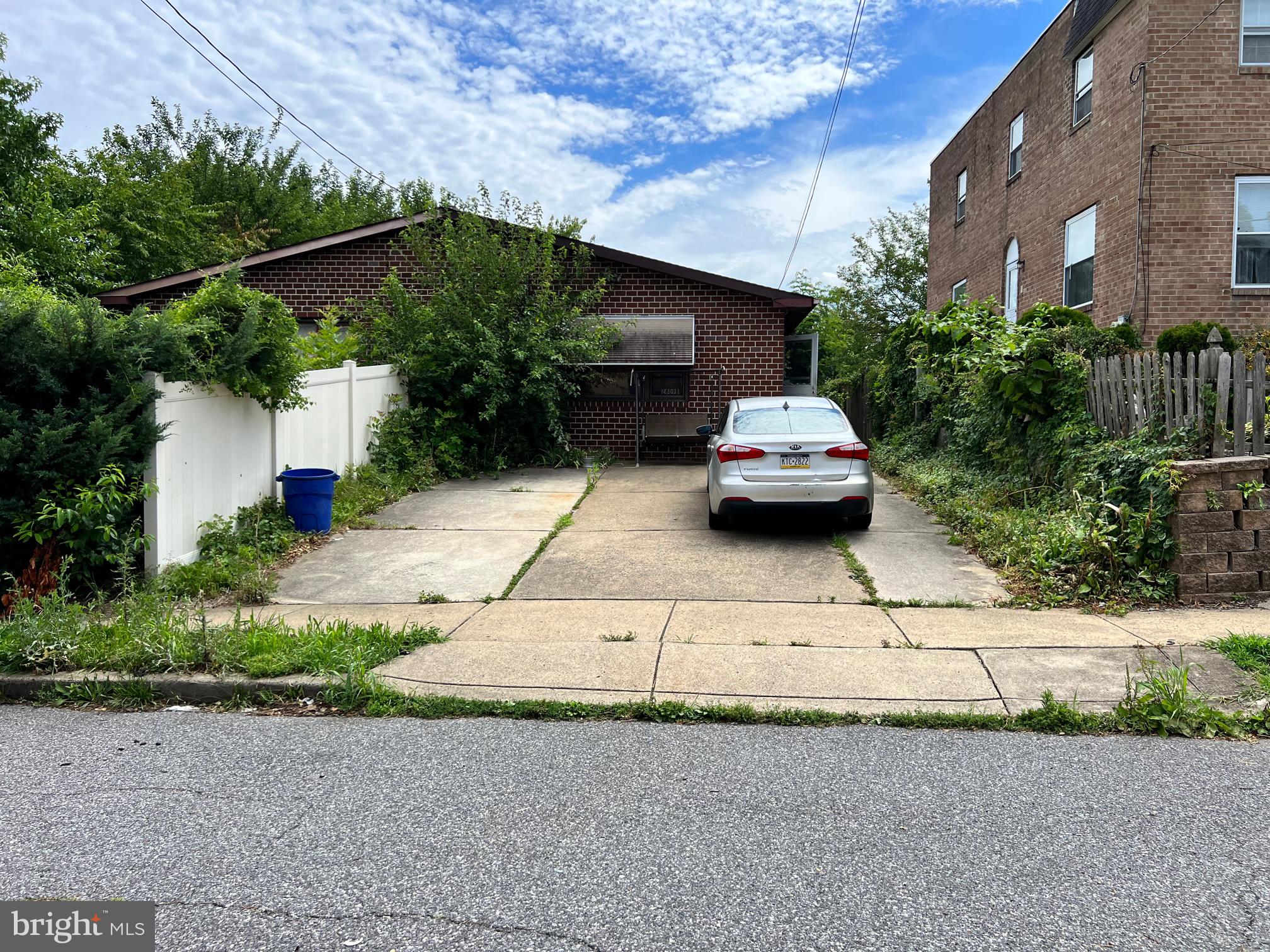 HOLME CIRCLE - Residential
