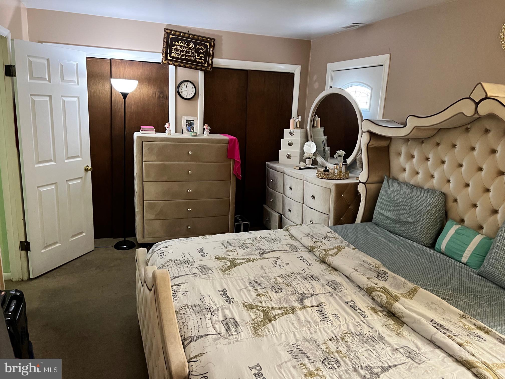 HOLME CIRCLE - Residential
