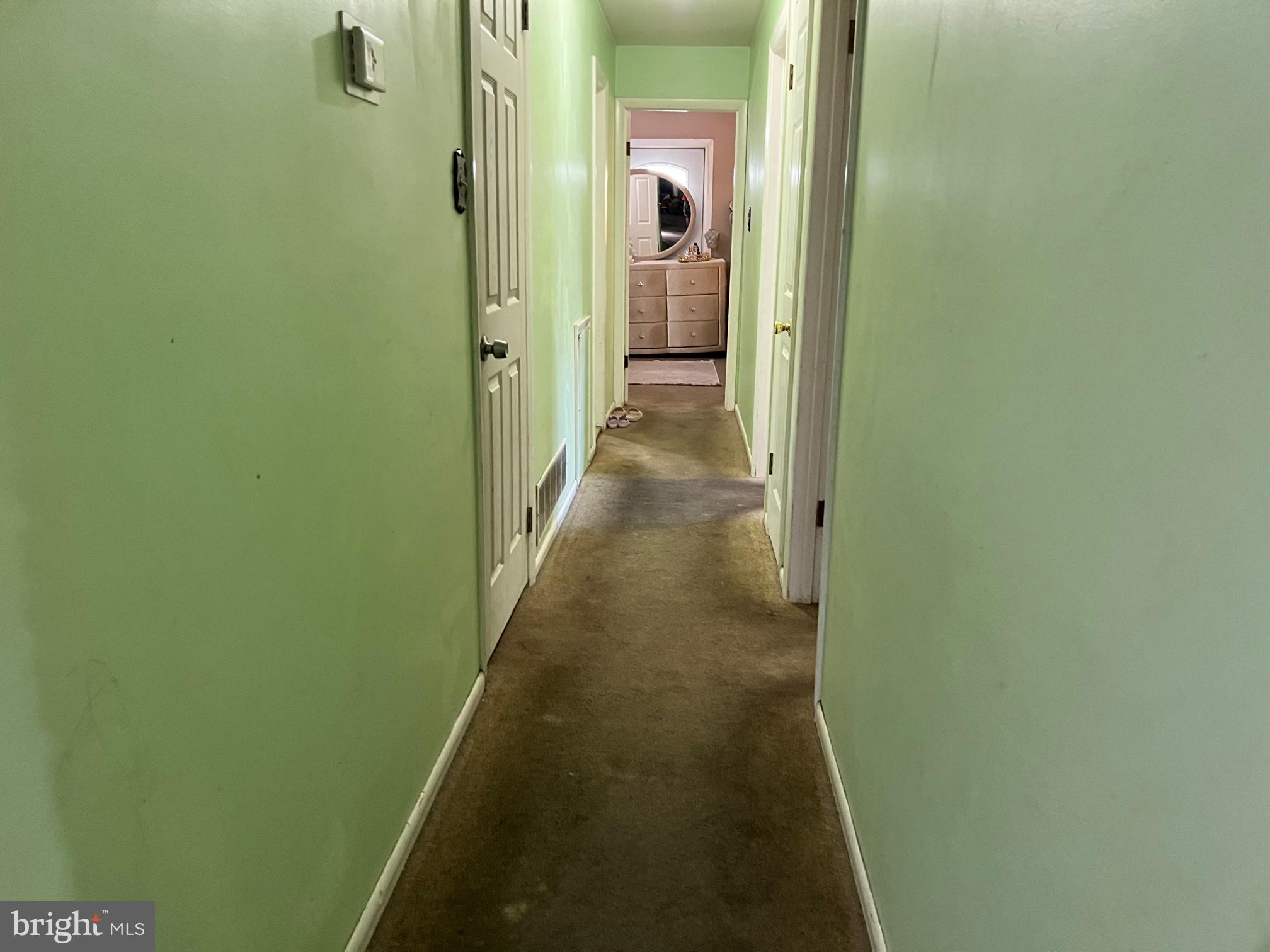HOLME CIRCLE - Residential