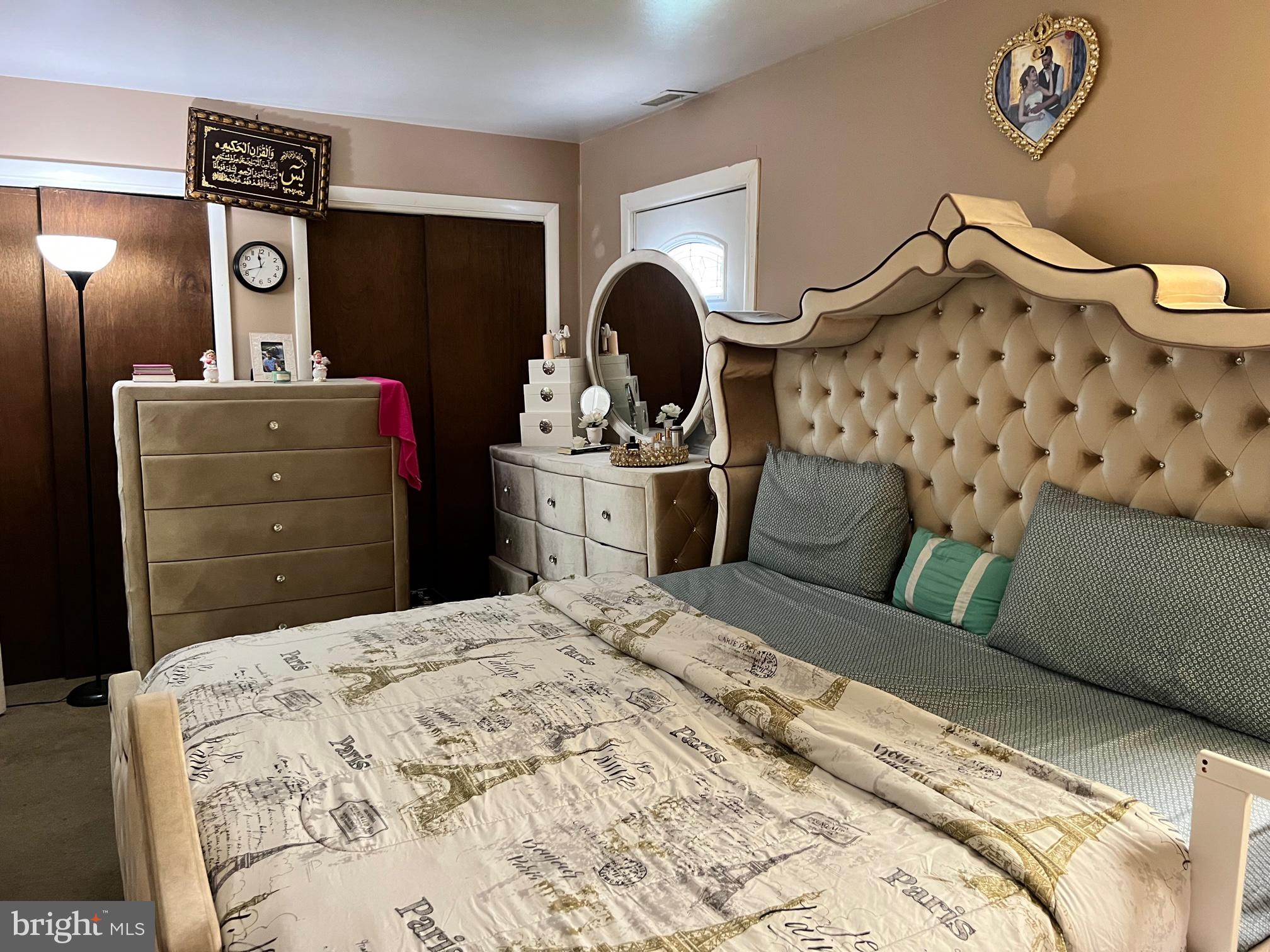 HOLME CIRCLE - Residential
