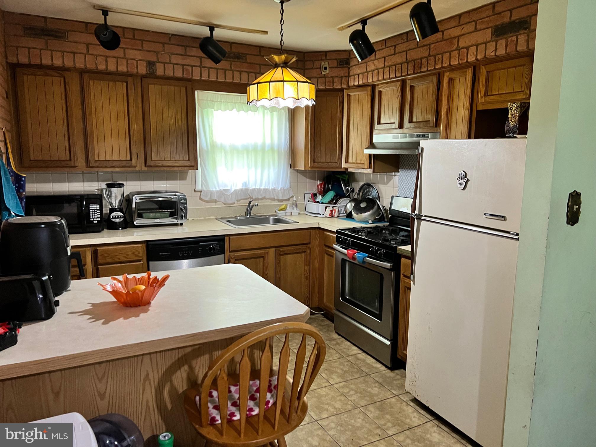HOLME CIRCLE - Residential