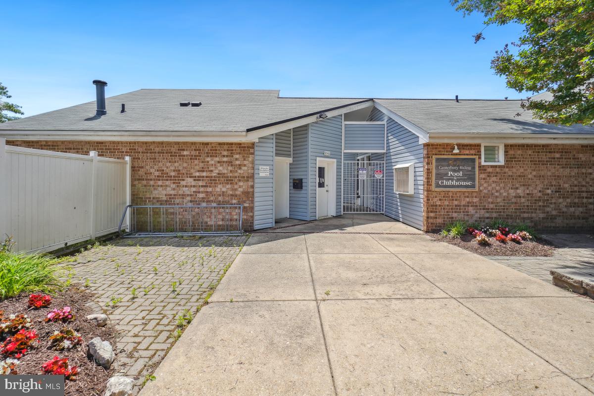 TYLER GARDENS - Residential Lease