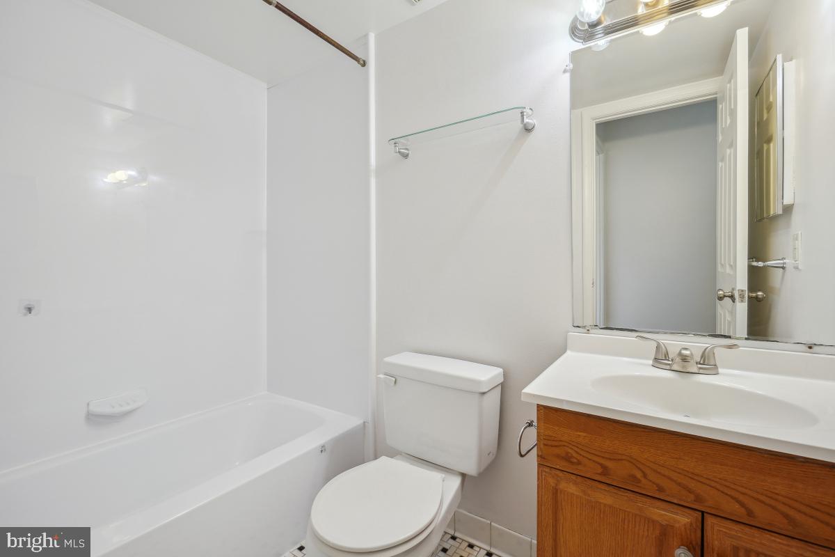 TYLER GARDENS - Residential Lease