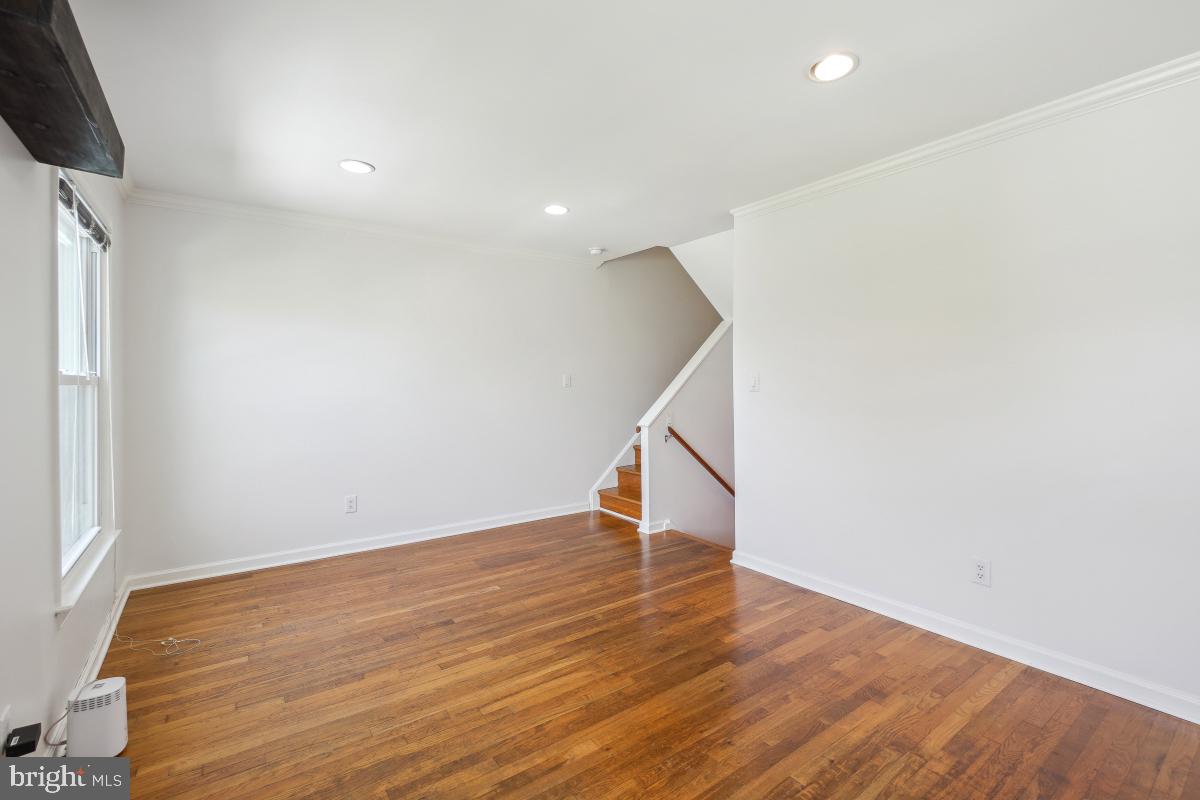 TYLER GARDENS - Residential Lease