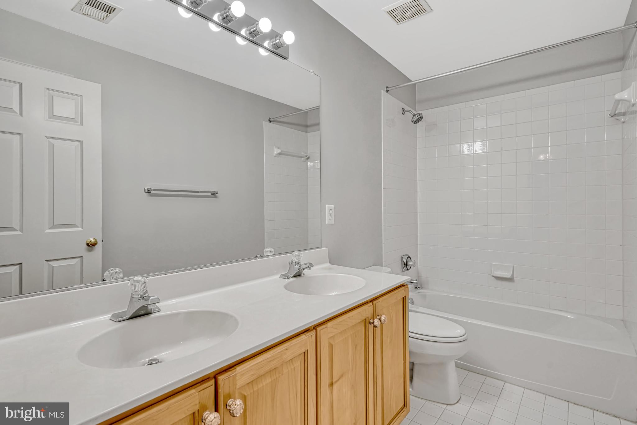 CHANCERY SQUARE - Residential