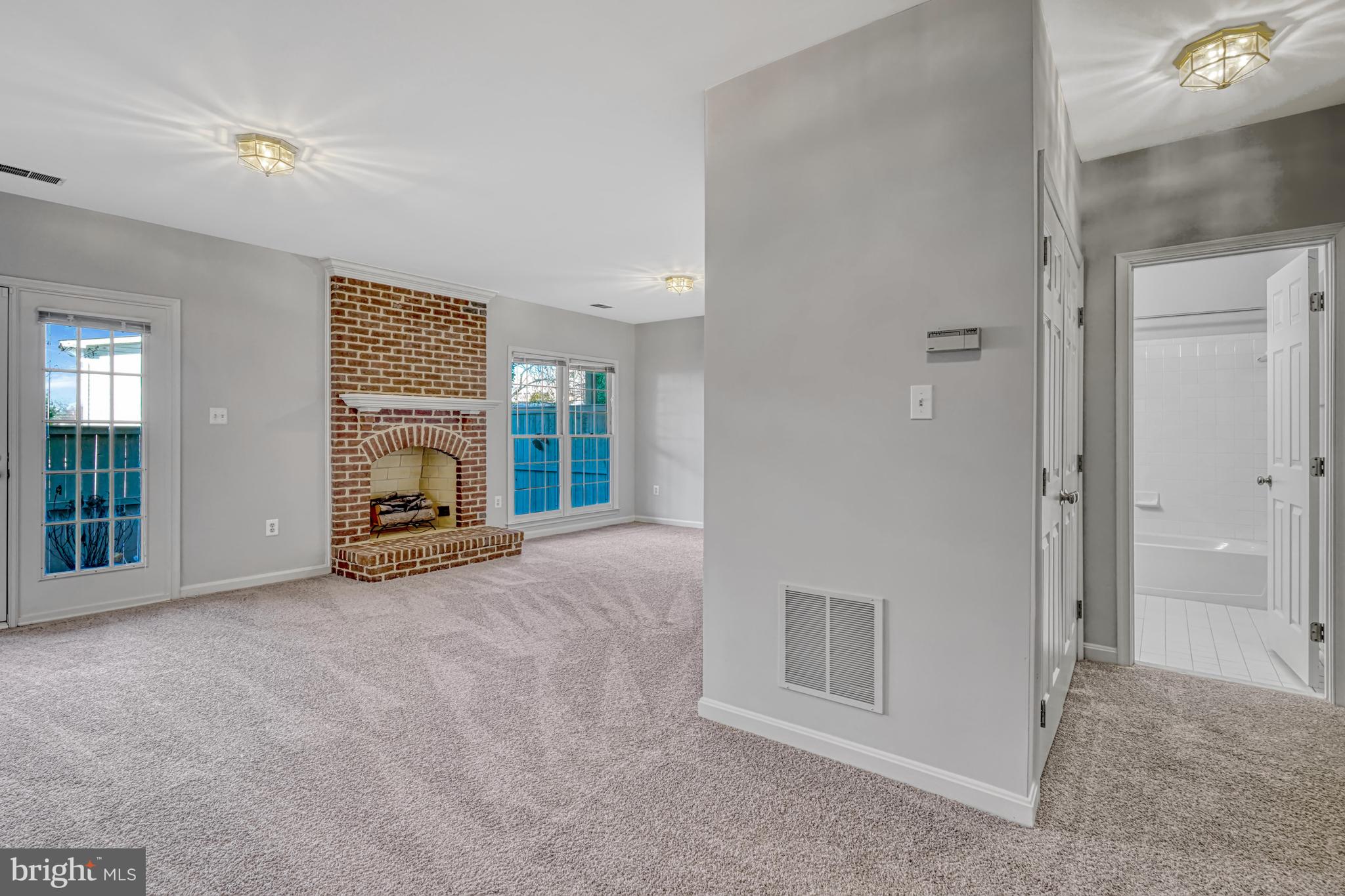 CHANCERY SQUARE - Residential