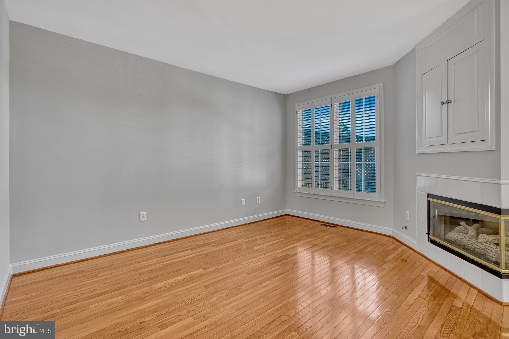 CHANCERY SQUARE - Residential