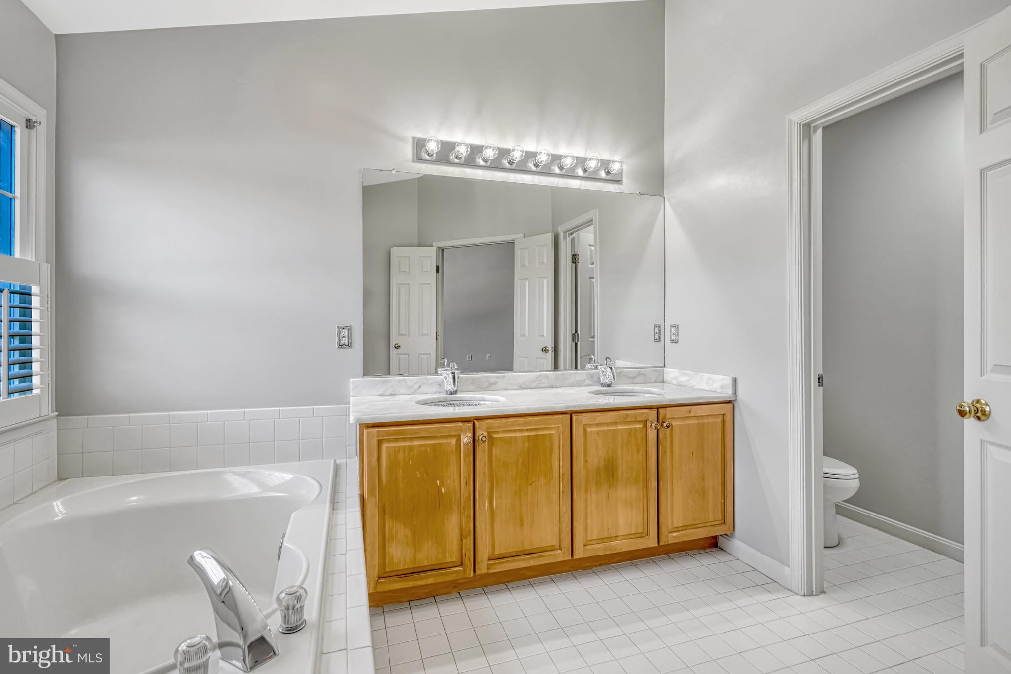 CHANCERY SQUARE - Residential