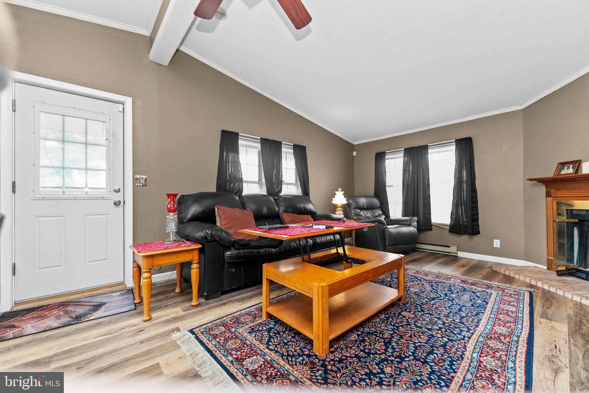 MELODYLAKESCNTRYCLUB - Residential