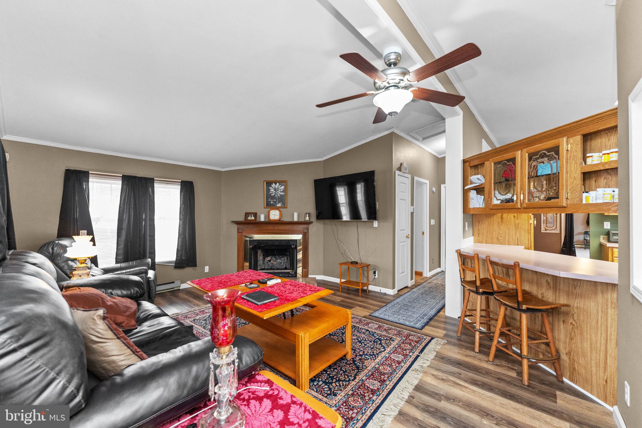 MELODYLAKESCNTRYCLUB - Residential