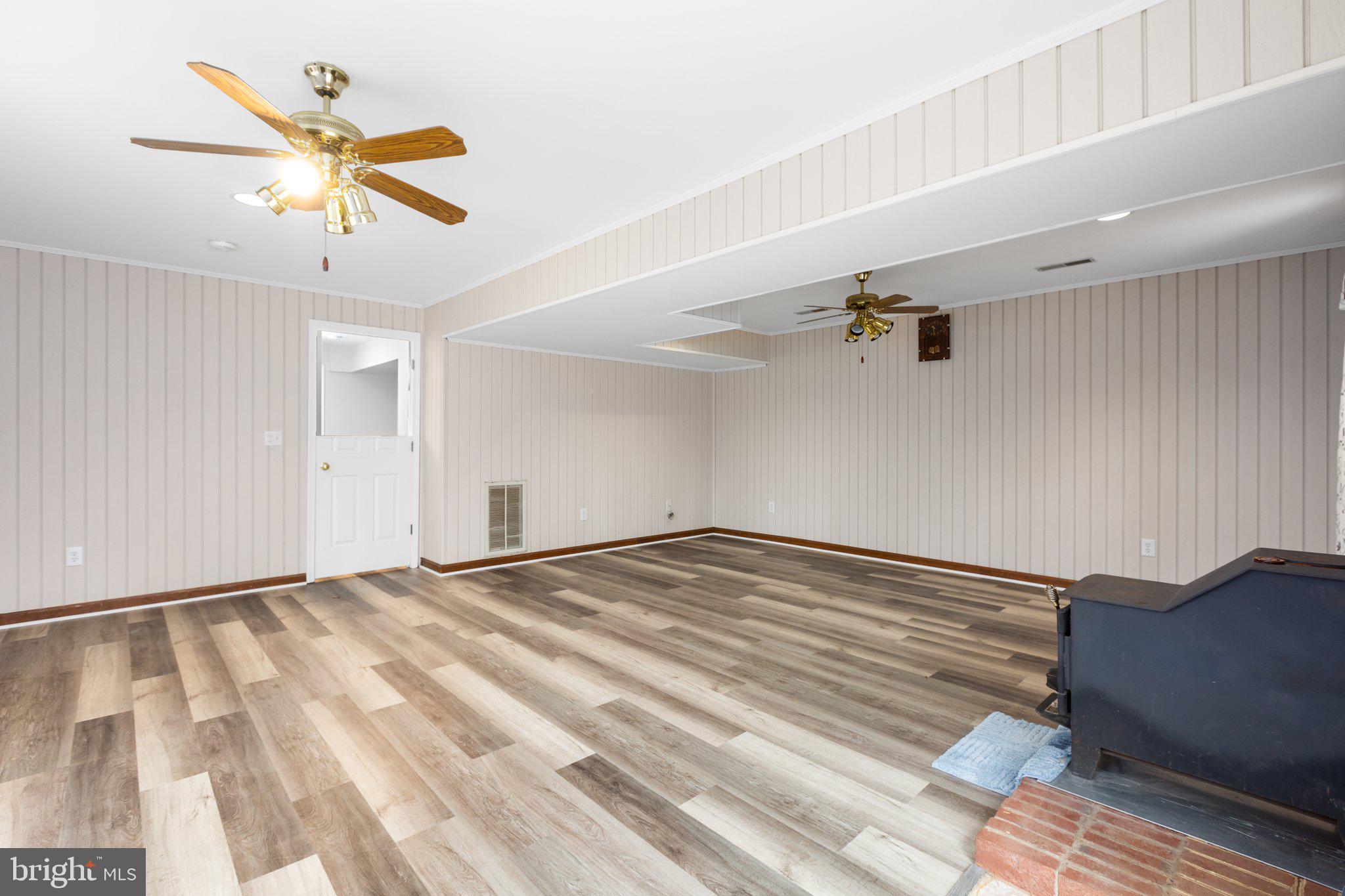 LAKE WILDERNESS - Residential