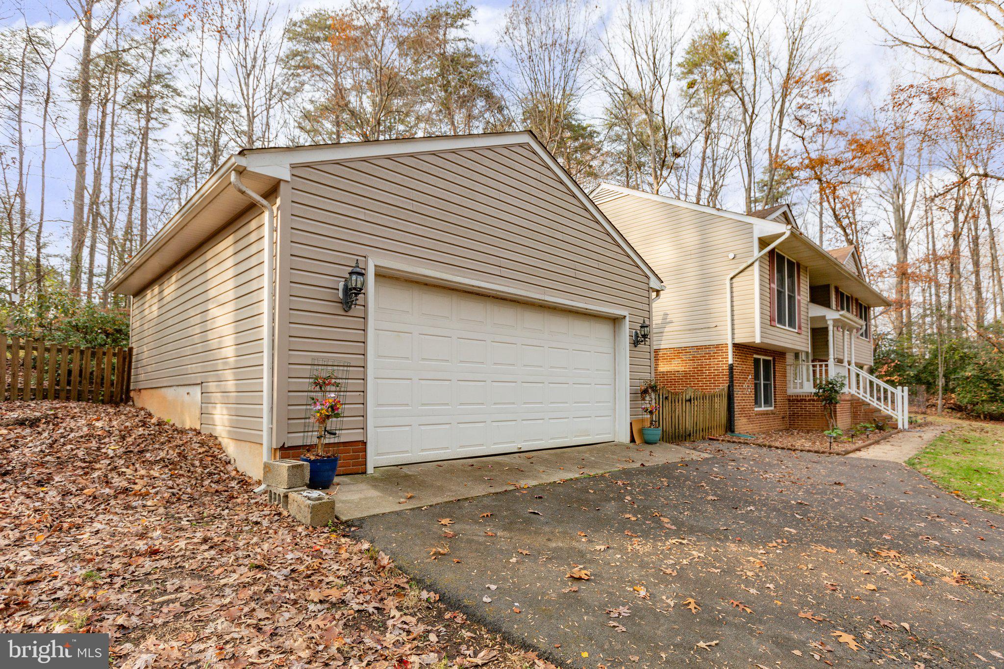 LAKE WILDERNESS - Residential