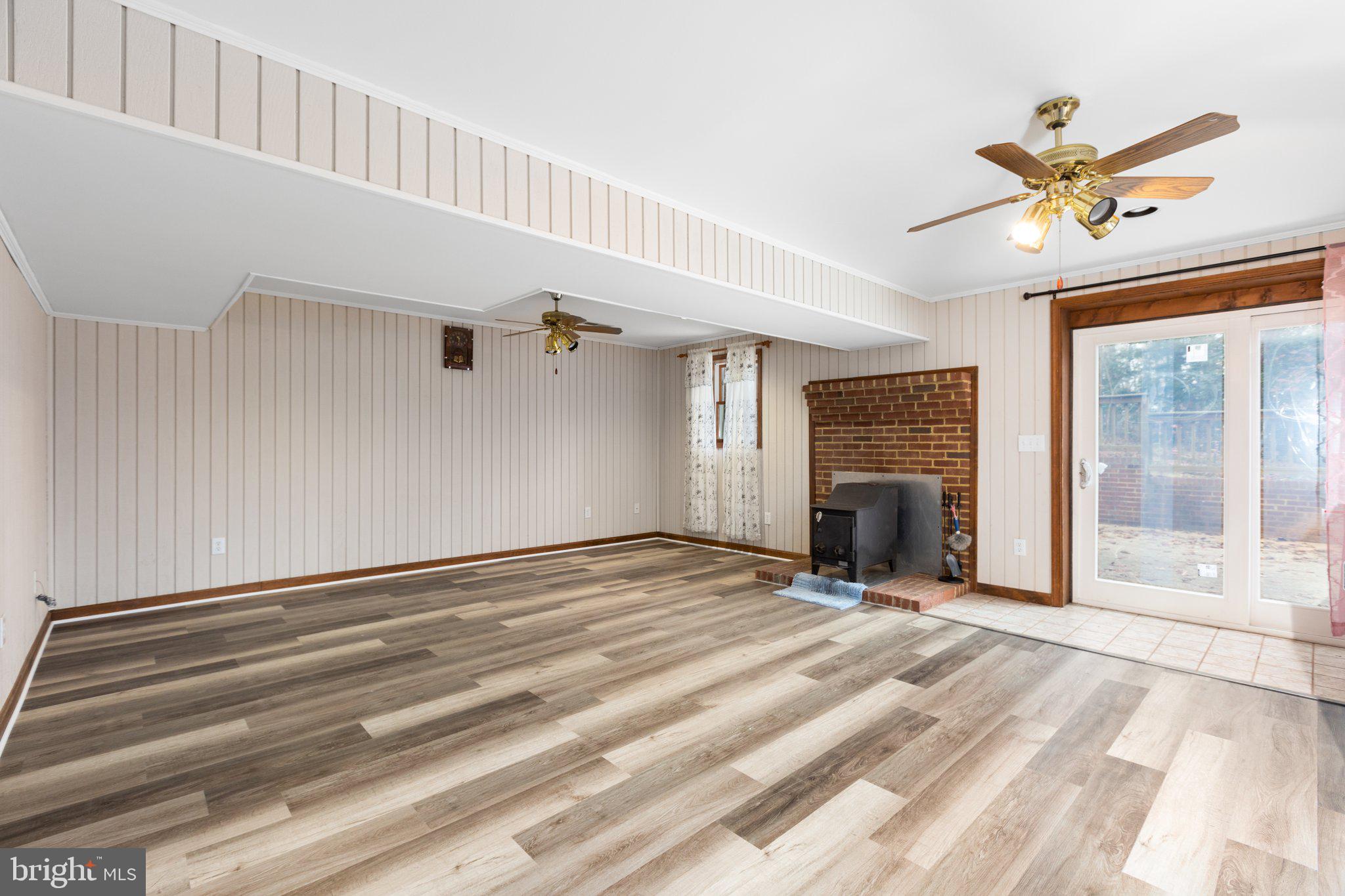 LAKE WILDERNESS - Residential