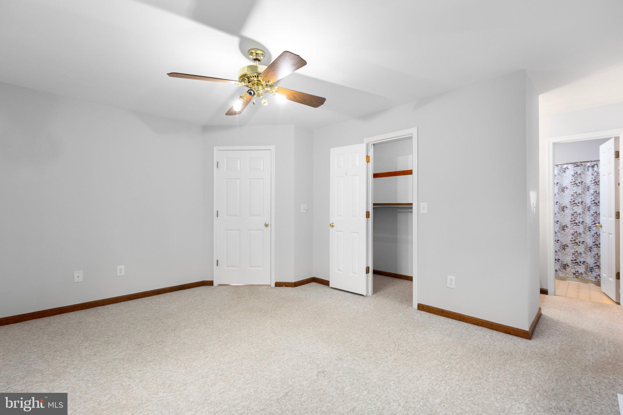 LAKE WILDERNESS - Residential