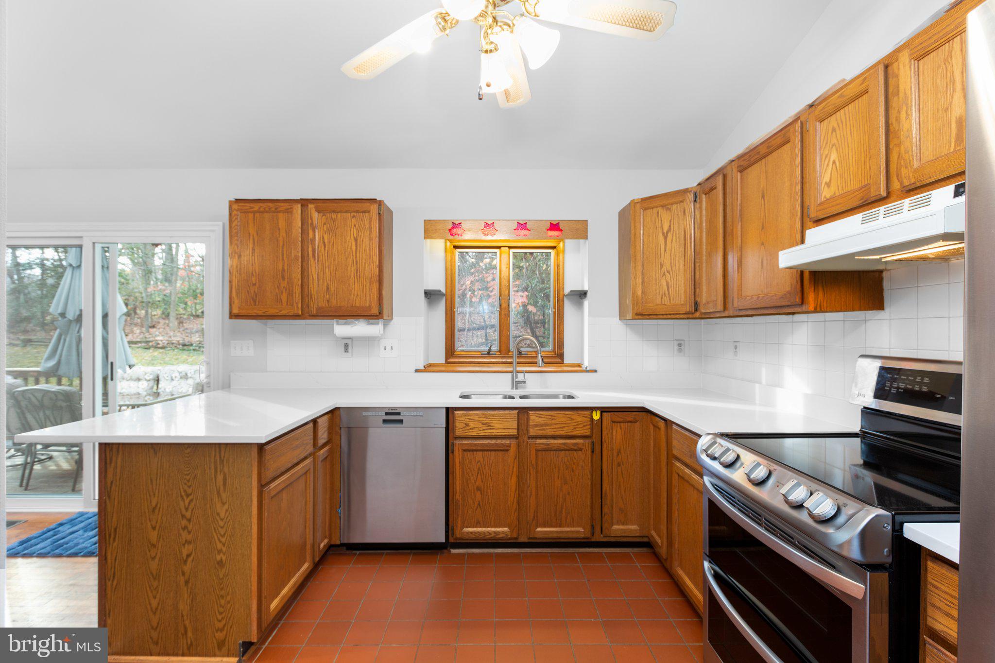 LAKE WILDERNESS - Residential