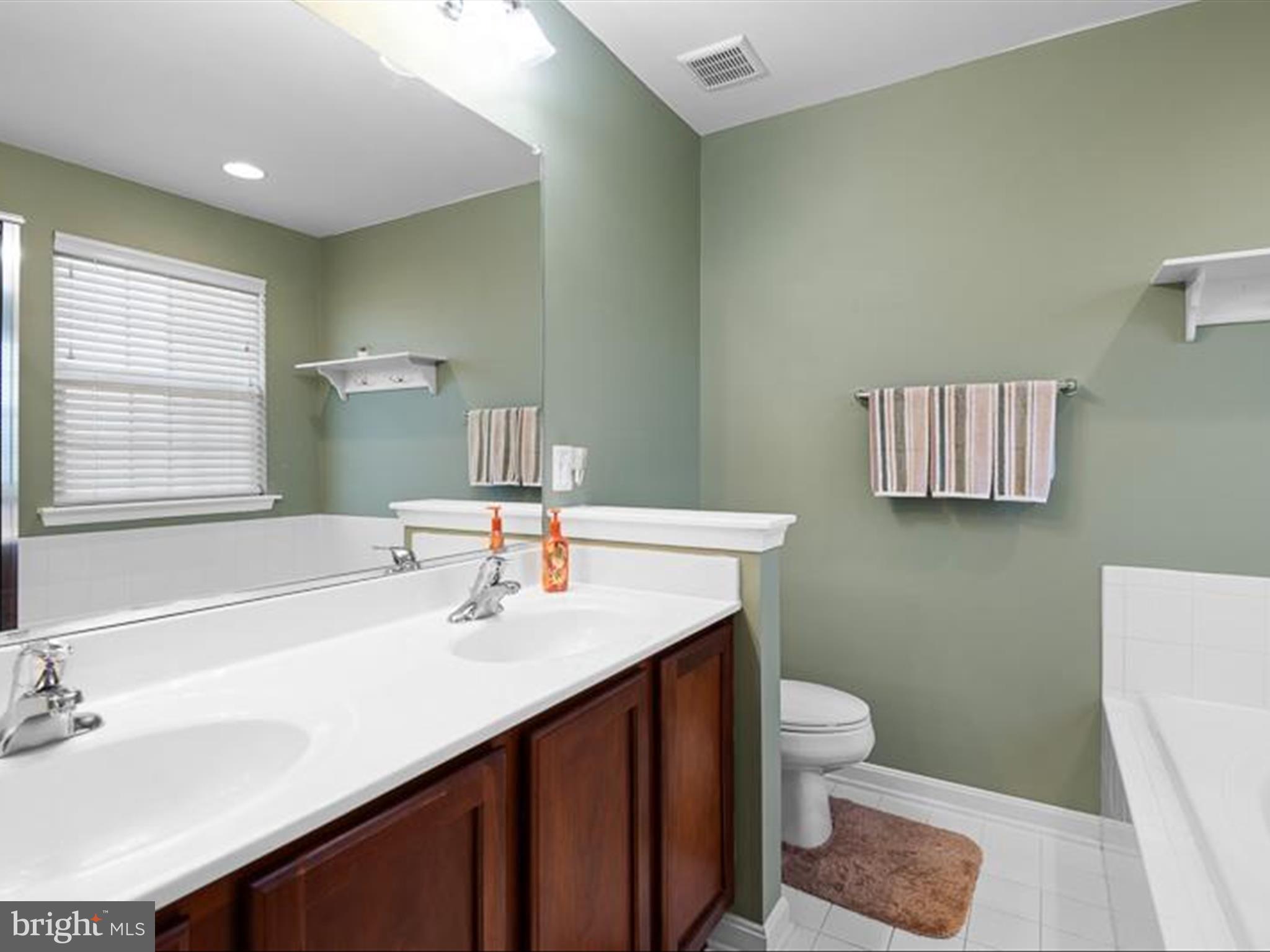 PENNS MANOR - Residential