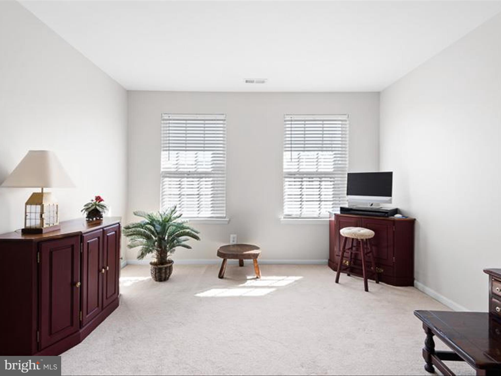 PENNS MANOR - Residential