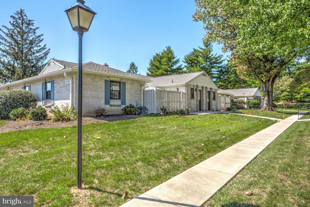 Photo of 196 VALLEYBROOK DR, LANCASTER, PA 17601 (MLS # PALA2041014)