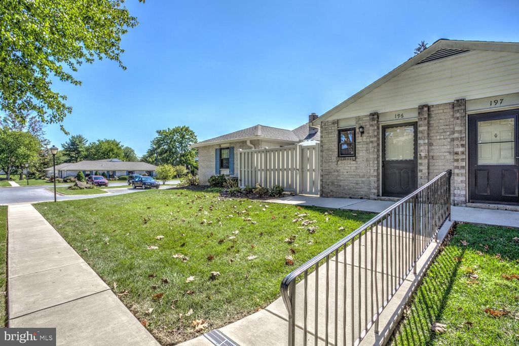 Photo of 196 VALLEYBROOK DR, LANCASTER, PA 17601 (MLS # PALA2041014)