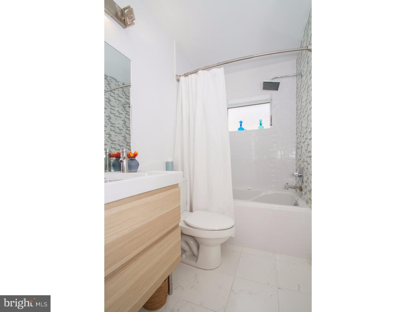 BELLA VISTA - Residential