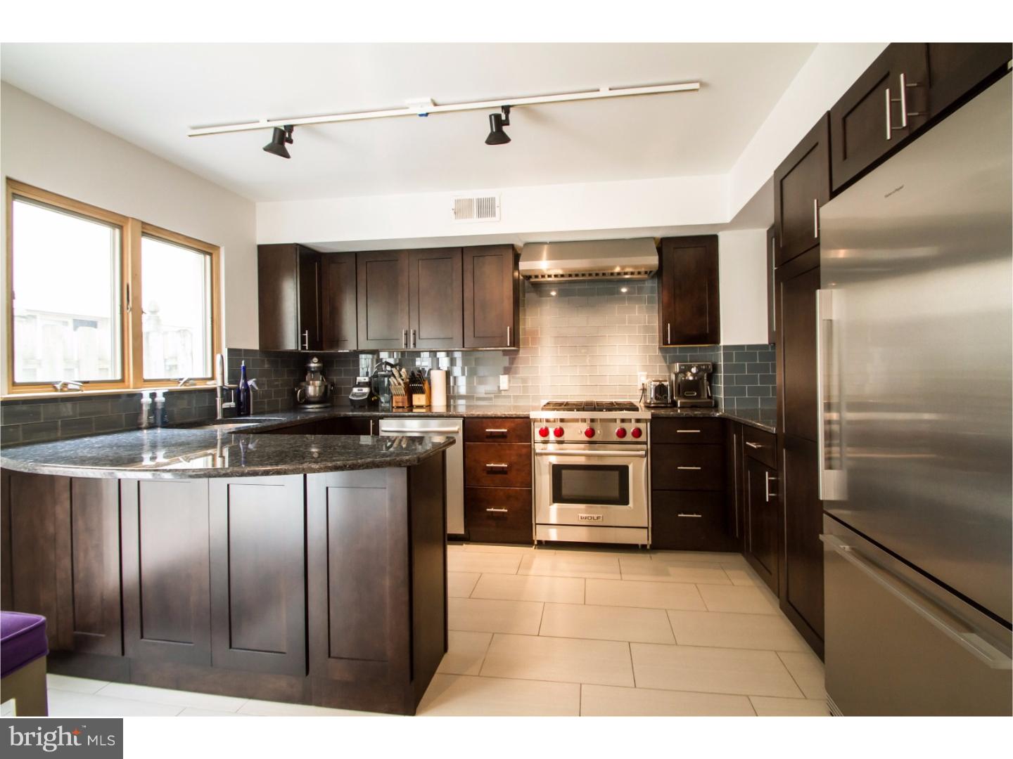 BELLA VISTA - Residential