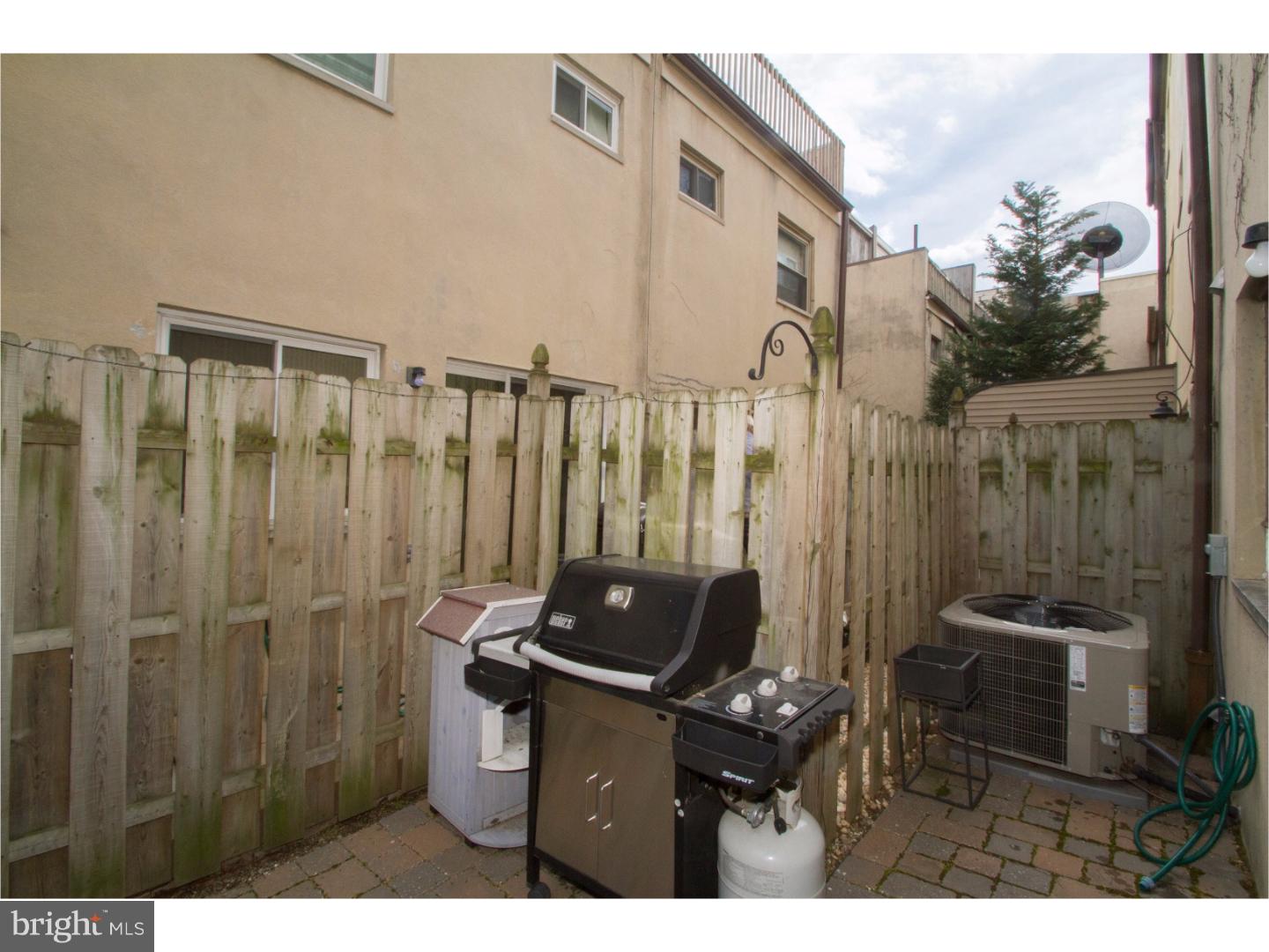 BELLA VISTA - Residential