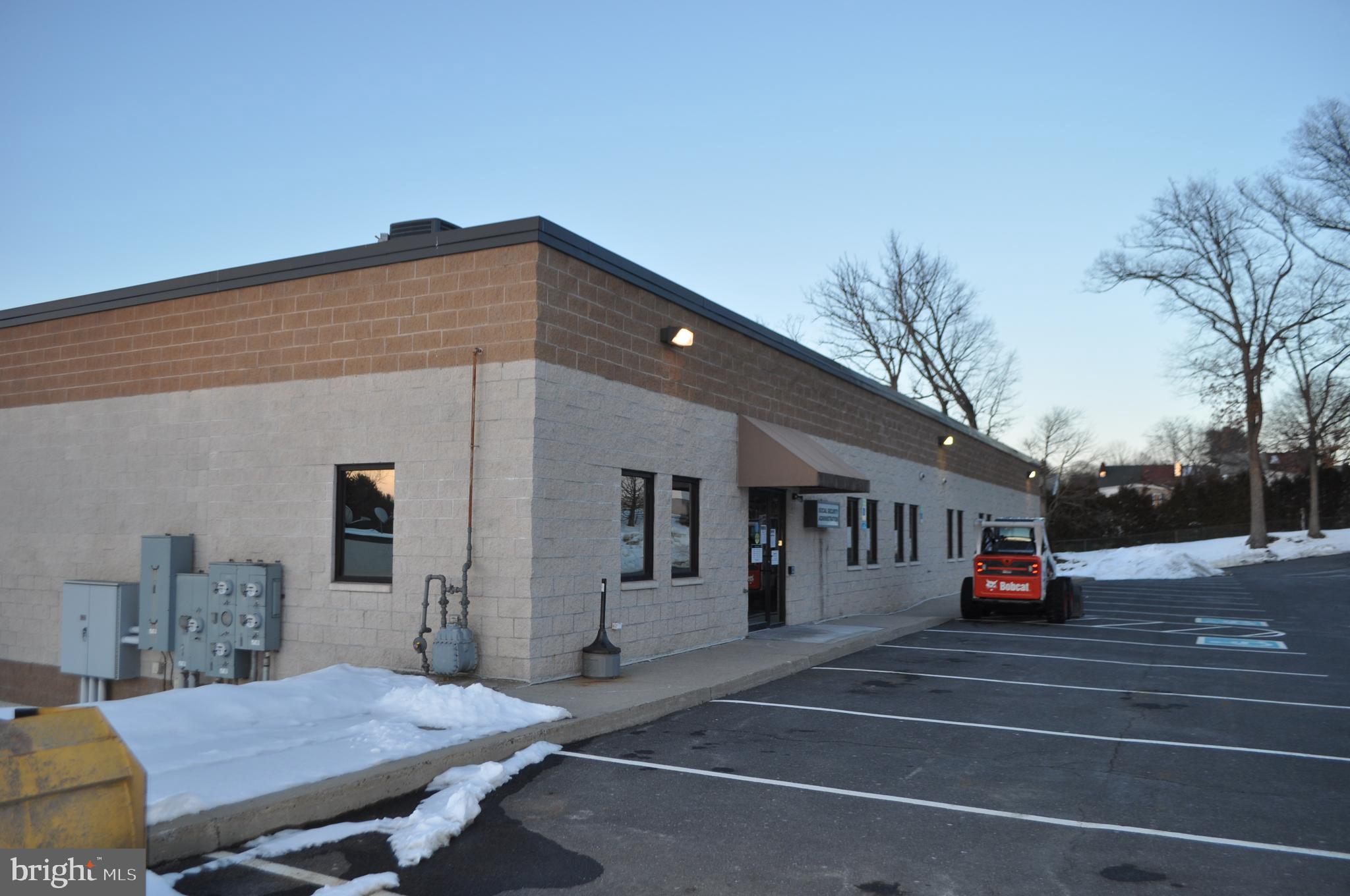 POTTSVILLE - Commercial Sale