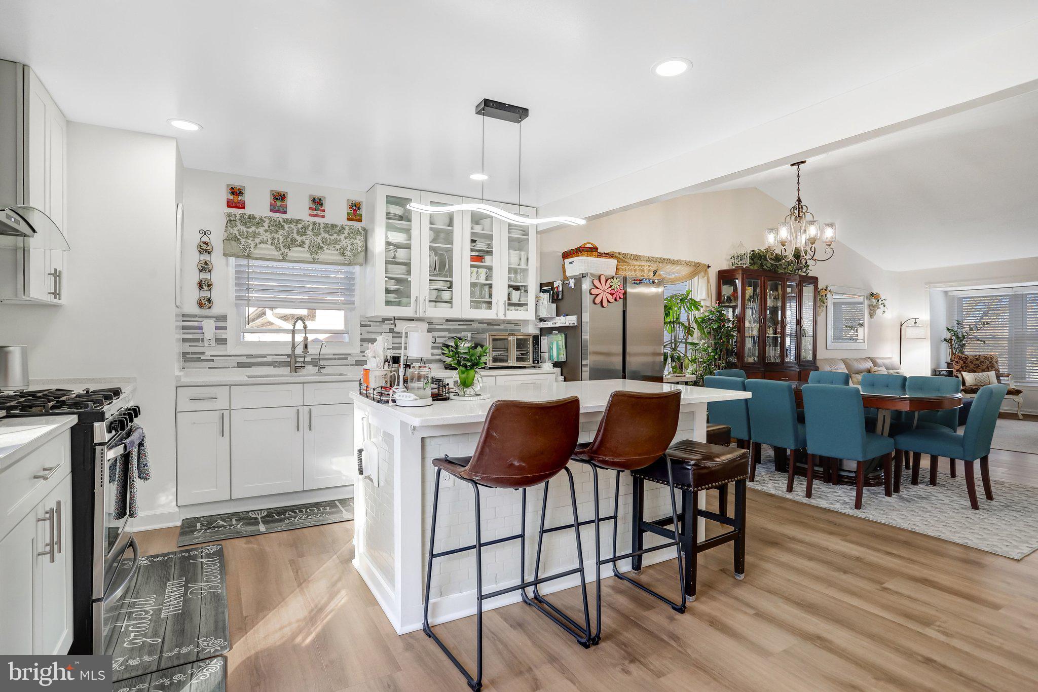 WASHINGTONIAN VILLAGE - Residential