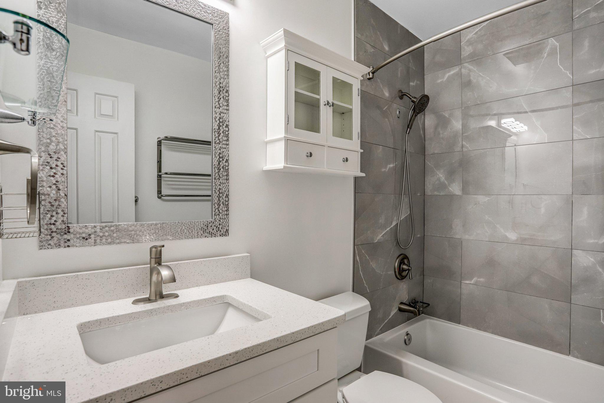 WASHINGTONIAN VILLAGE - Residential