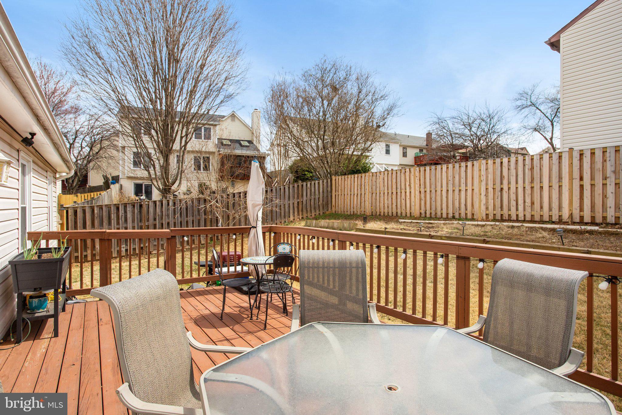 WASHINGTONIAN VILLAGE - Residential