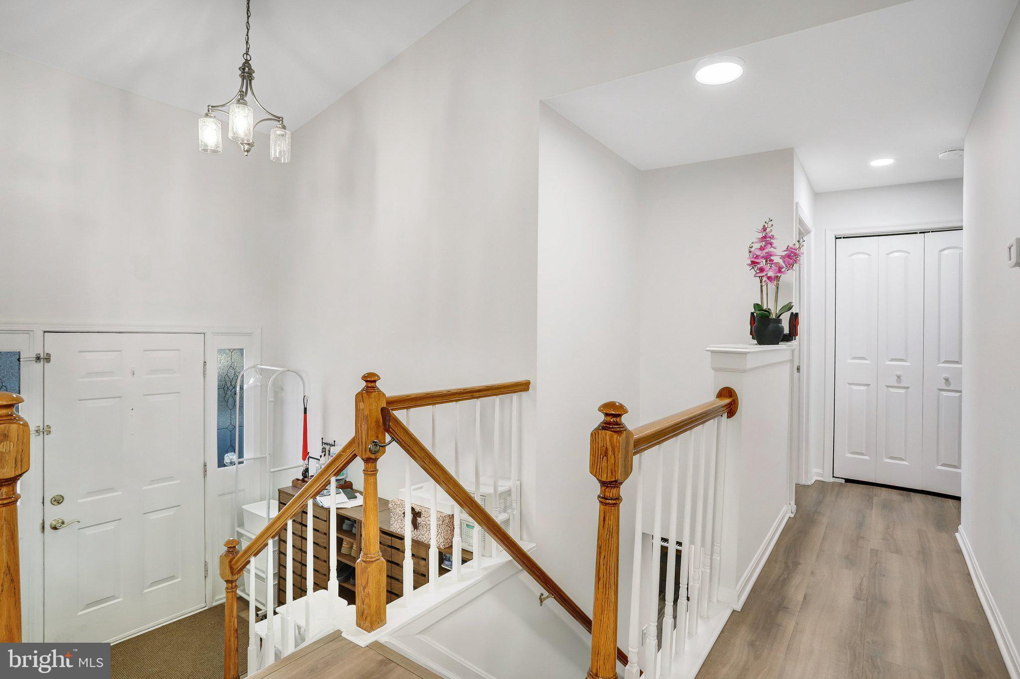 WASHINGTONIAN VILLAGE - Residential