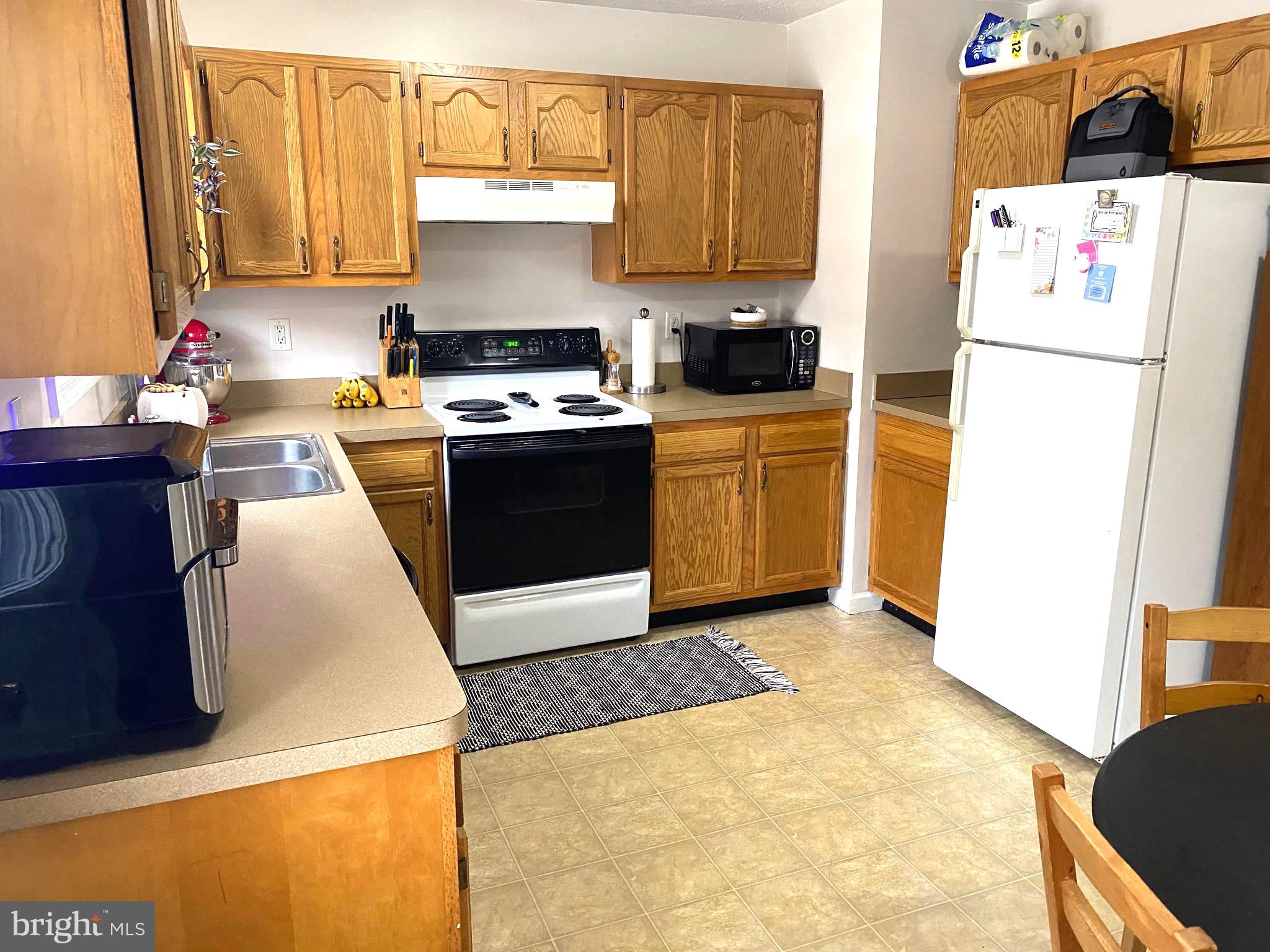 TABLER STATION MANOR - Residential