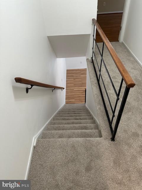 MOSBY WOODS TOWNHOUSE - Residential