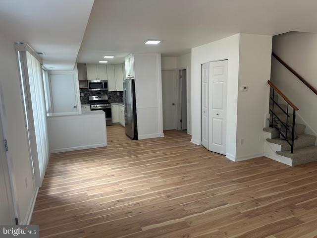 MOSBY WOODS TOWNHOUSE - Residential