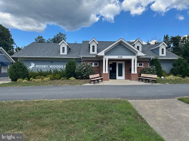 MOSBY WOODS TOWNHOUSE - Residential