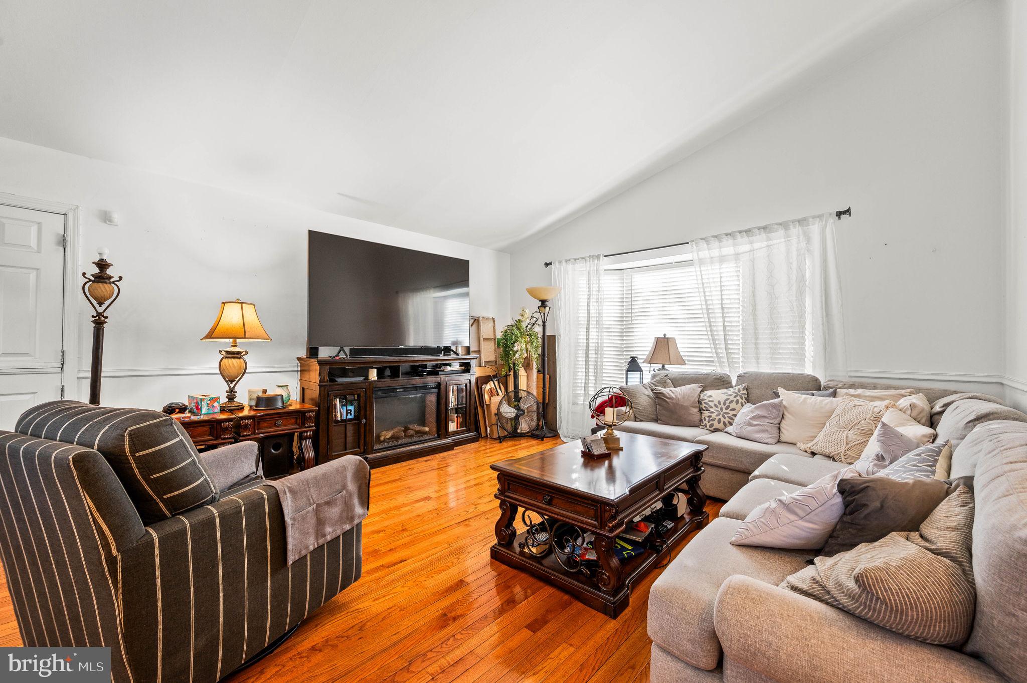 9111 BUSTLETON AVENUE