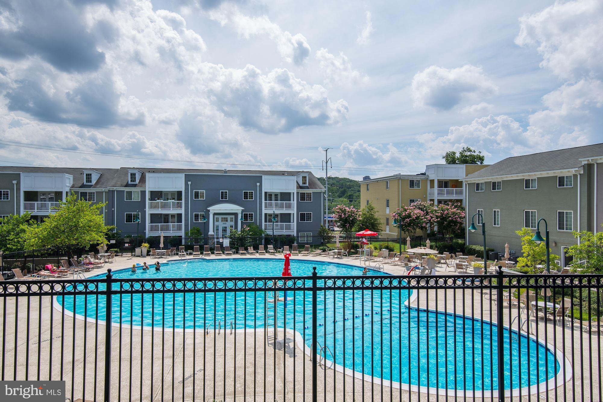 WEST VILLAGE OF SHIRLINGTON - Residential Lease