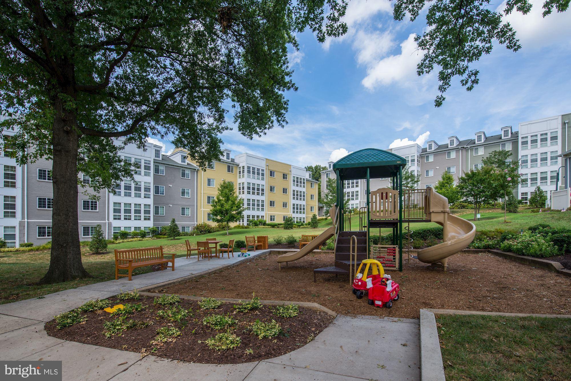 WEST VILLAGE OF SHIRLINGTON - Residential Lease