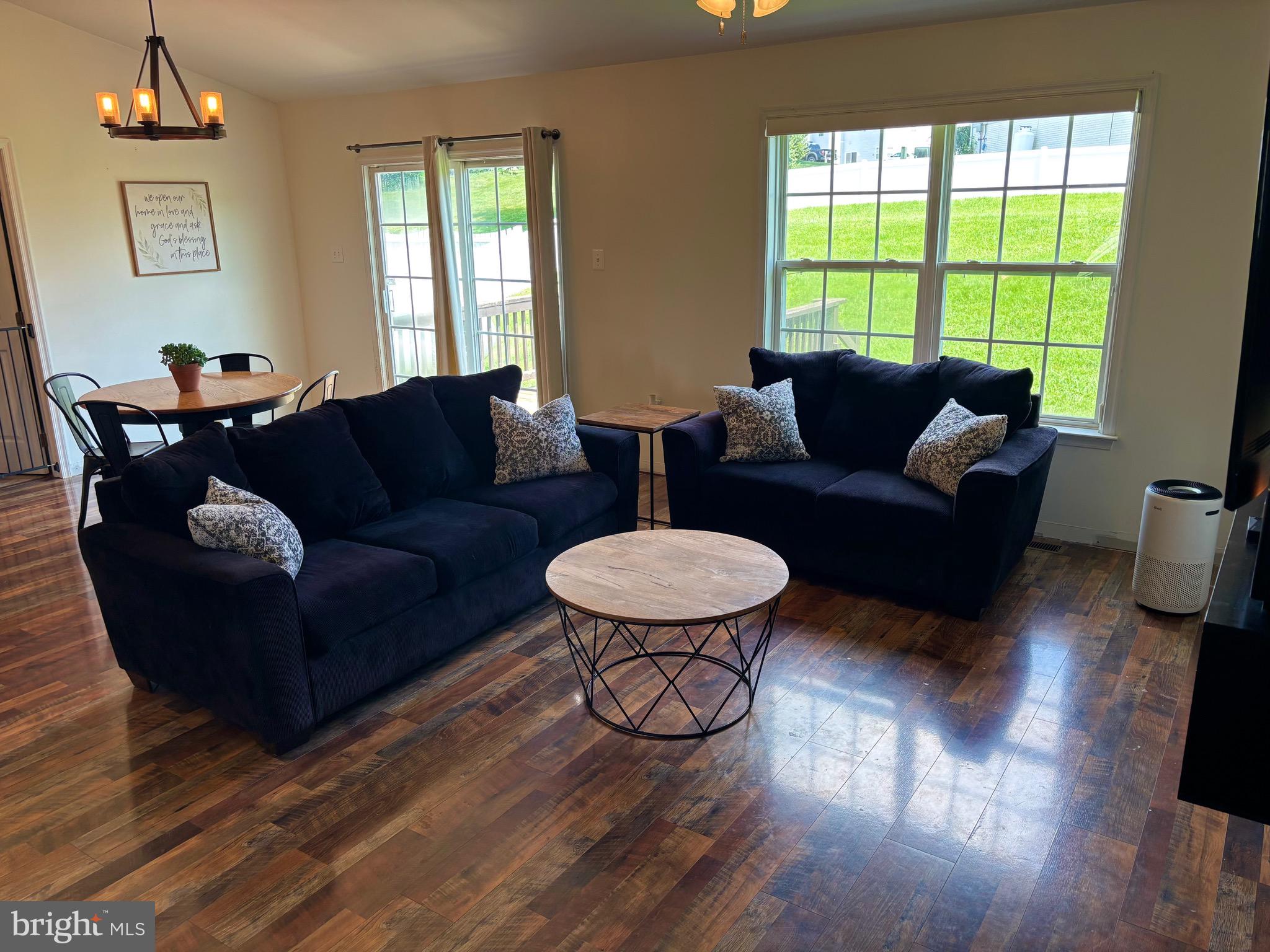 STONEY RIDGE ESTATES - Residential