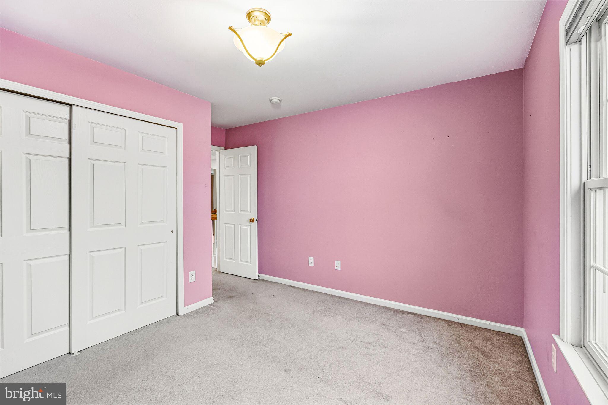 LOWER MILFORD TWP - Residential